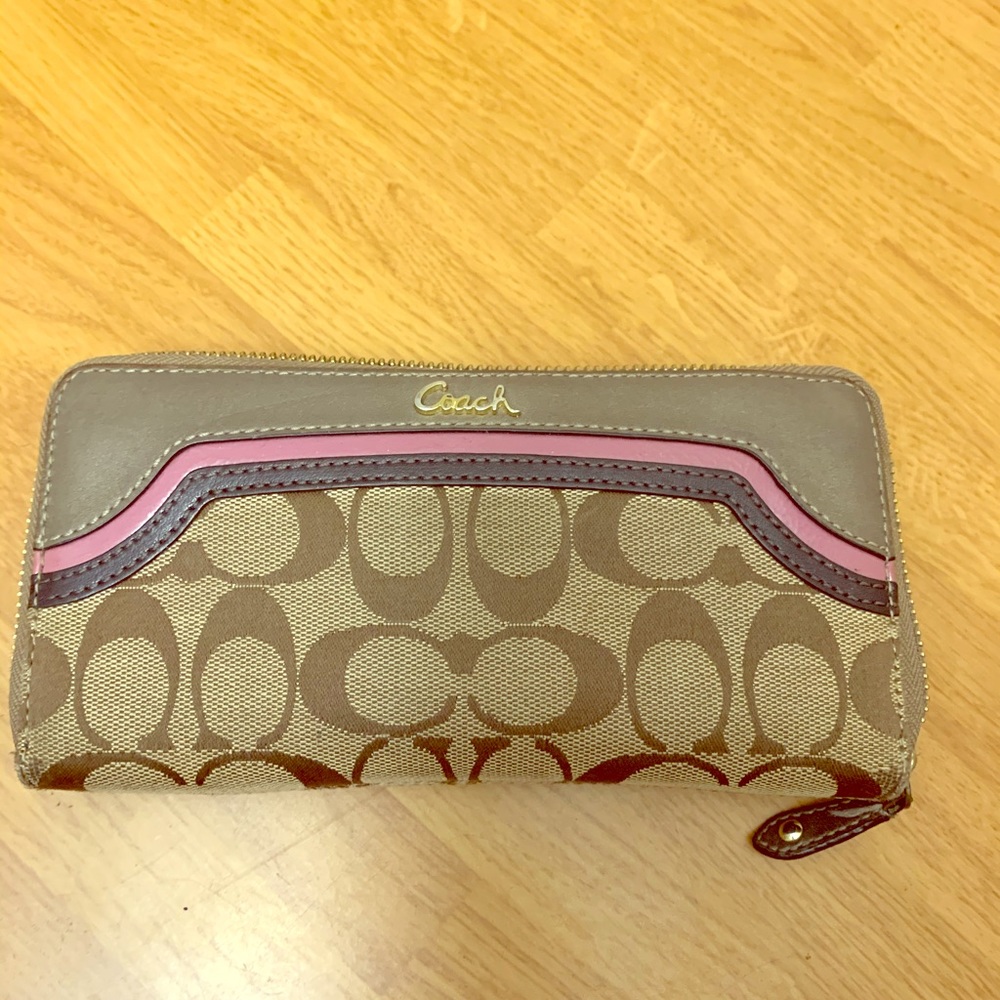 Used coach wallet